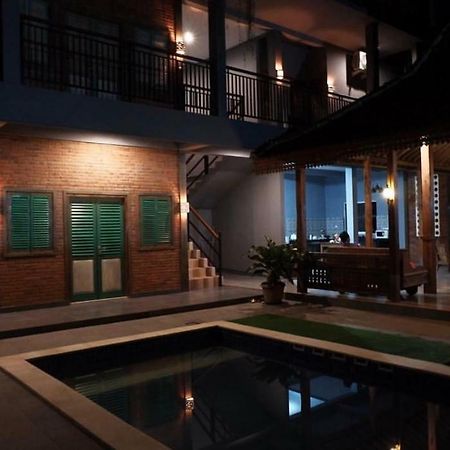 Kayu Tua Villa Uluwatu Esterno foto
