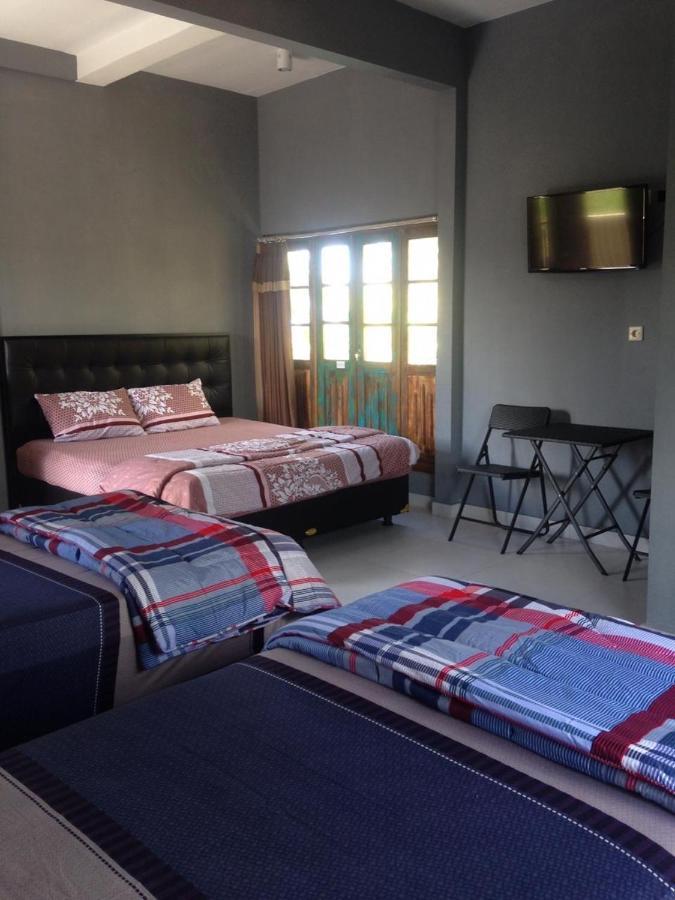 Kayu Tua Villa Uluwatu Esterno foto