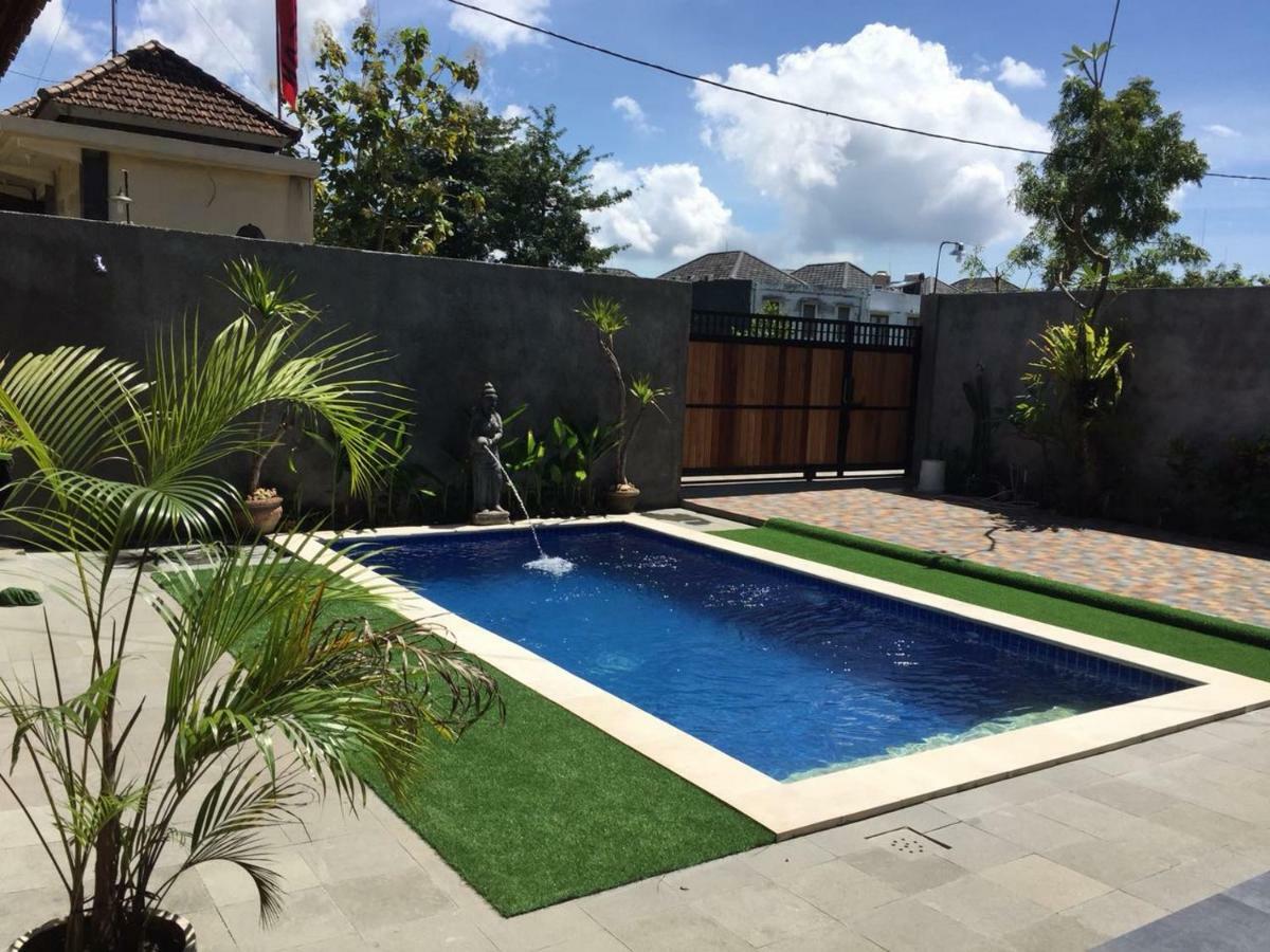 Kayu Tua Villa Uluwatu Esterno foto